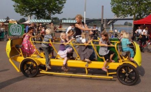 腳踏校車