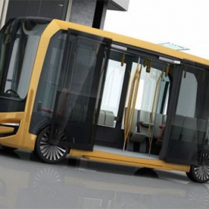 新型環(huán)保公交車(chē)